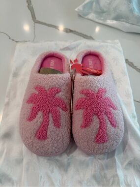 Pink Palm Puff Slippers - petite kids 2/3